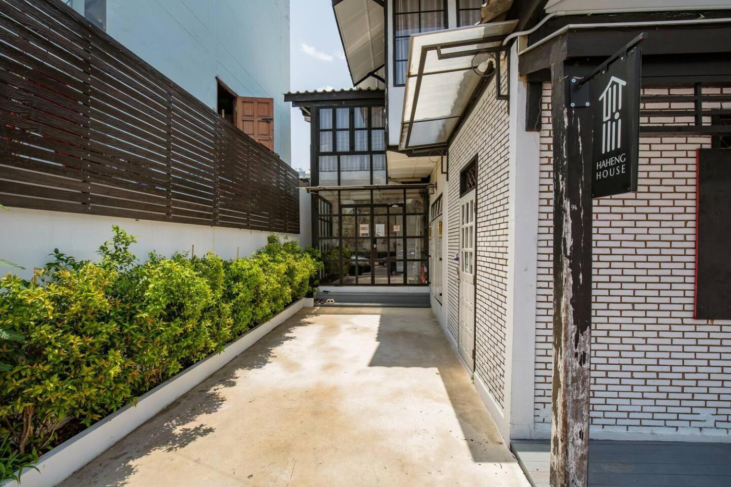 Haheng House Hotel Bangkok Ngoại thất bức ảnh